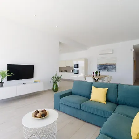 Villa Delioma By